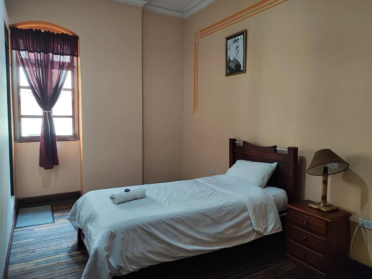 Hotel Vibes Aurik Quito